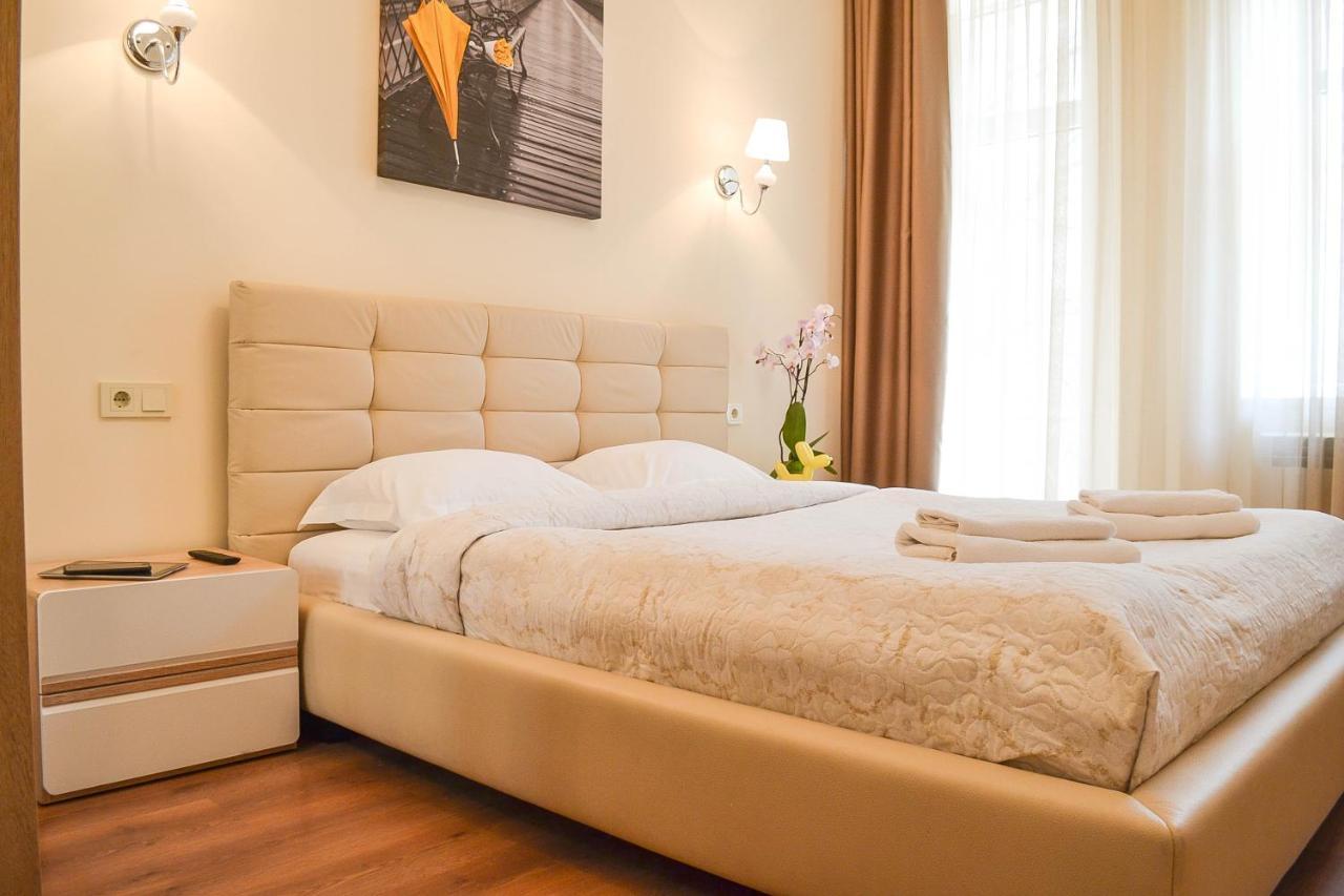 Centrroomkiev Bagian luar foto
