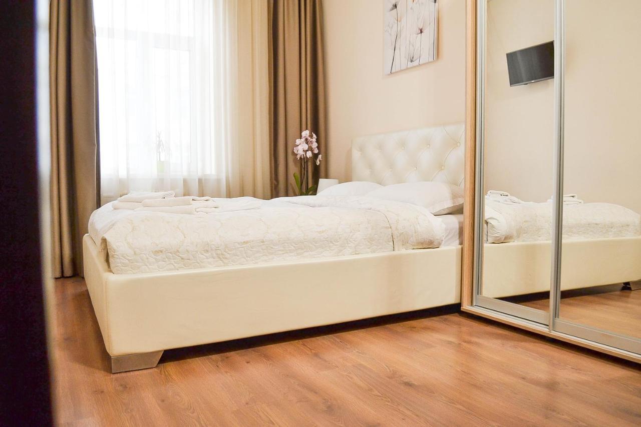 Centrroomkiev Bagian luar foto